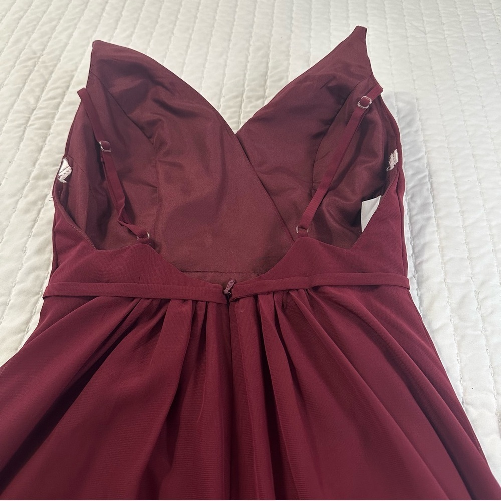 JJ HOUSE Floor Length Bridesmaid Gown in Burgundy With Slit And Low Back Size 0 - Picture 10 of 16